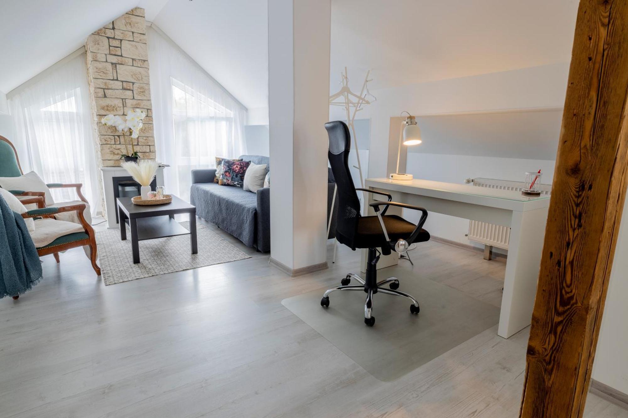 Schiffweiler Design Maisonette - 24H Self-Check-In - Bis 7 Pers - In Direkter Weihernaehe - Parkplatz - Wifi - Balkon -Terrasse - Radwege מראה חיצוני תמונה