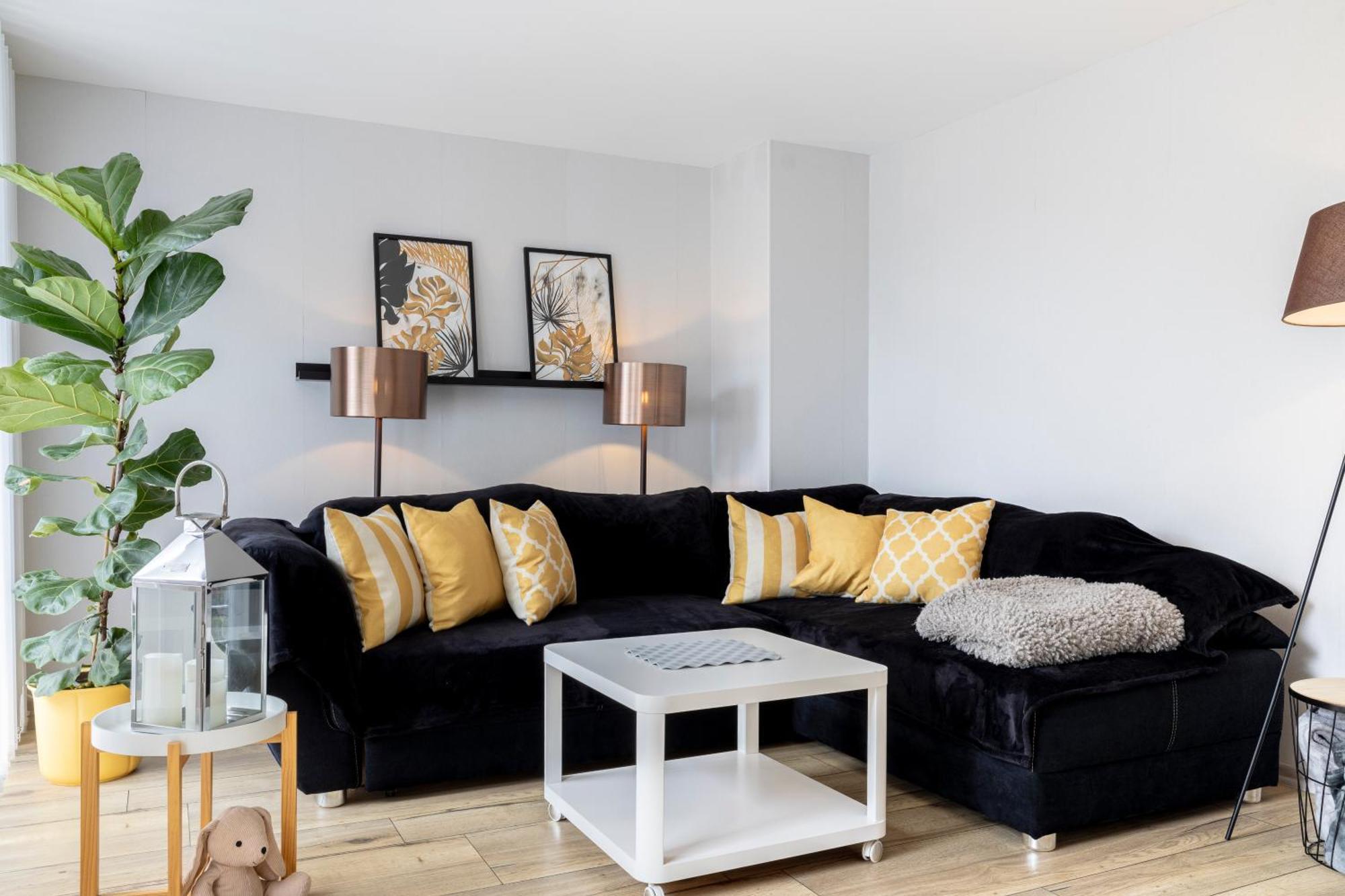 Schiffweiler Design Maisonette - 24H Self-Check-In - Bis 7 Pers - In Direkter Weihernaehe - Parkplatz - Wifi - Balkon -Terrasse - Radwege מראה חיצוני תמונה